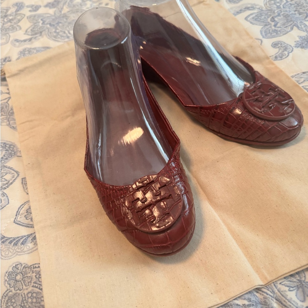 Tory Burch Brown Leather Flats with Medallion Detail